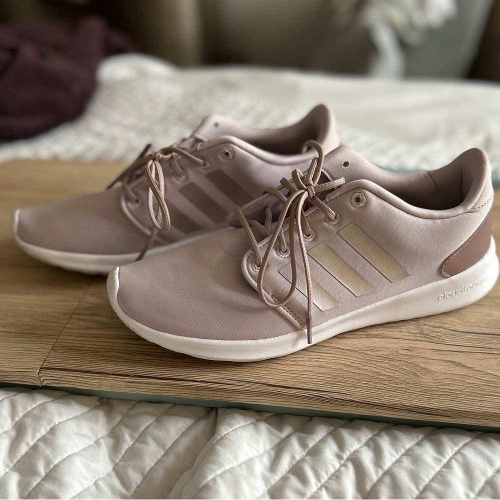 Adidas 10 Pink Blush Cloudfoam QT Racer Sneakers “Ice Purple Gray” Colorway